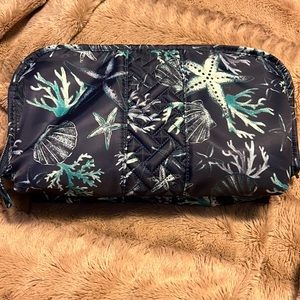 EUC Lug Flash Cosmetics Case in Stars Shells Navy